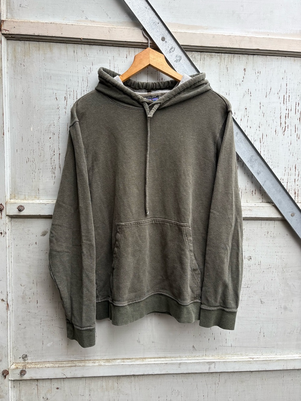 Patagonia Green Light Biege Striped Trail Harbor Hoodie Men’s M
